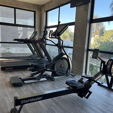 شقة Depa Boho Al Sur Pet Friendly Piscina Gym Sala De Cine غوادالاجارا المظهر الخارجي الصورة